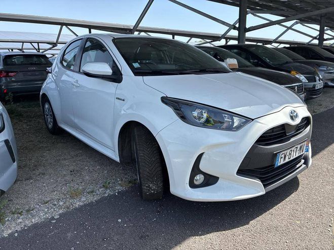 Toyota Yaris IV 116h France Business 5p   Stage Hybri BLANC de 2021