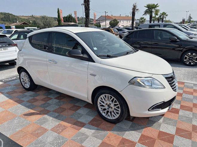 Lancia Ypsilon 1.2 69 cv Blanc de 2013