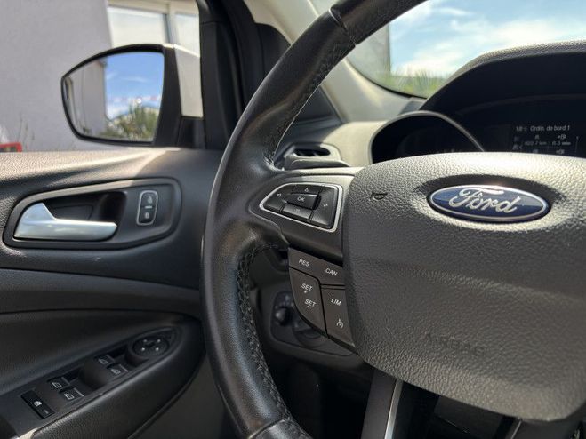 Ford Kuga 1.5 TDCI 120 CH TITANIUM BLANC de 2019