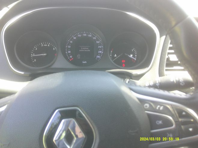 Renault Megane 1.3 tce 115cv  1 ere main blanc de 2019