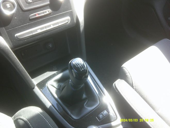 Renault Megane 1.3 tce 115cv  1 ere main blanc de 2019