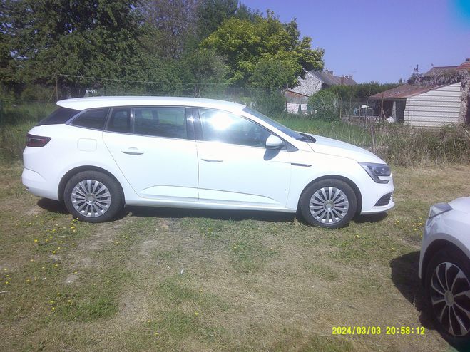 Renault Megane 1.3 tce 115cv  1 ere main blanc de 2019