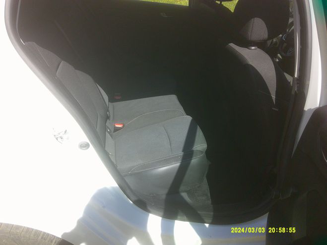 Renault Megane 1.3 tce 115cv  1 ere main blanc de 2019