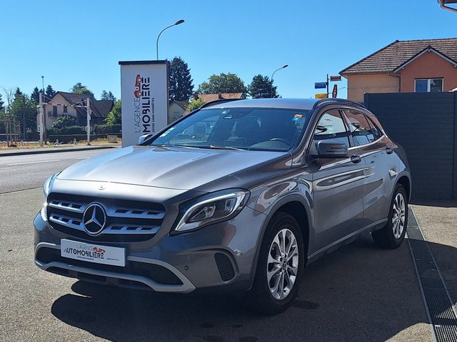 Mercedes Classe GLA Classe 200 d 136ch Inspiration 7G-DCT Eu Gris de 2018
