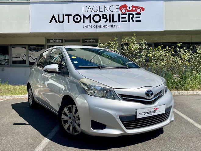 Toyota Yaris III D-4D 90cv BVM6 - Cam�ra Recul / Clim Gris de 2012
