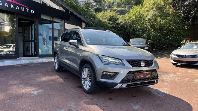 Seat Ateca 2.0 tdi xcellence 4drive attelage toit o Beige de 2017