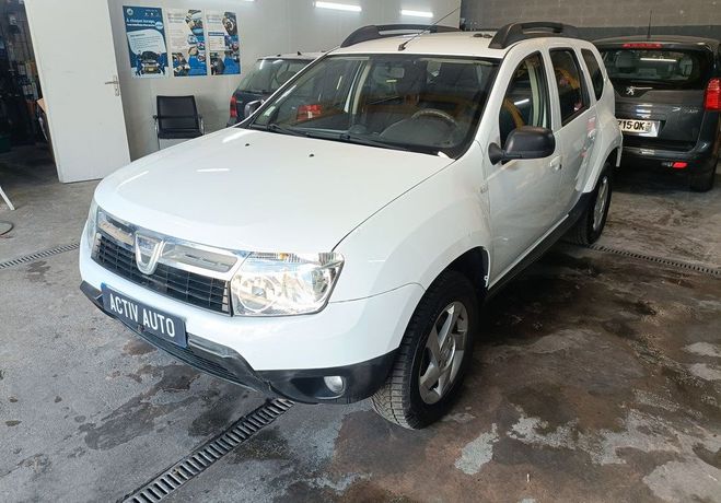 Dacia Duster 1.5 dci 107 cv laureate Blanc de 2012