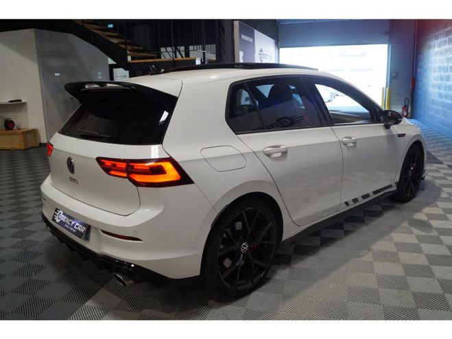 Volkswagen Golf VIII GTI Clubsport Phase 1 2.0 TSI 300 c BLANC de 2021