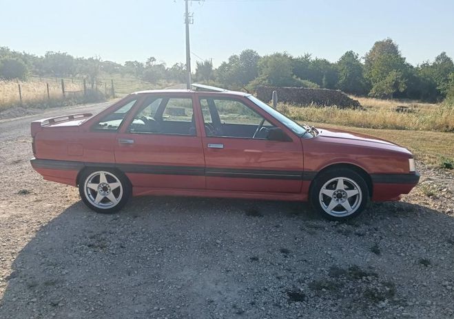 Renault R21 21 R 2.0 ti 120cv excellent �tat 4 pneus Rouge de 1989