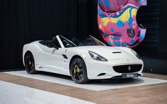  Voir d&eacute;tails -Ferrari California V8 4.3 460 CV I Sellerie Daytona C�ramiq &agrave; Saint-Michel-sur-Orge (91)