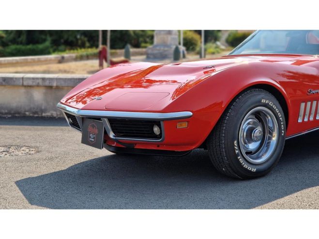 Chevrolet Corvette C3 STINGRAY 427CI V8 ROUGE CLAIR de 1969