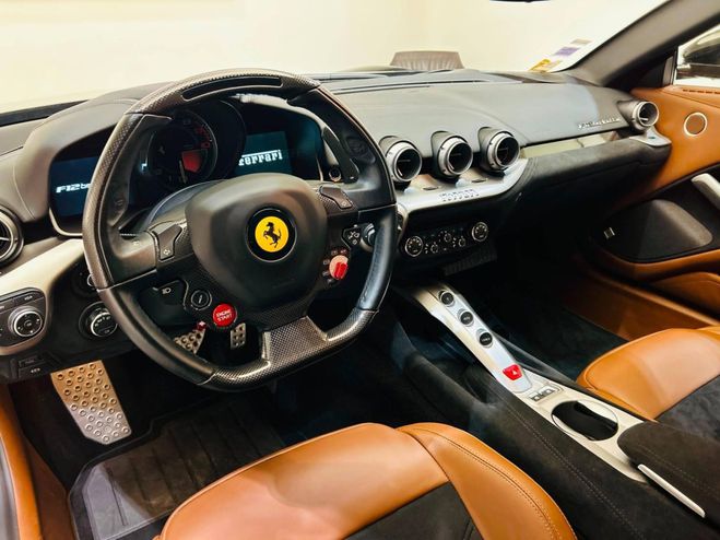 Ferrari F12 Berlinetta V12 6.3 740ch  de 