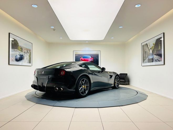 Ferrari F12 Berlinetta V12 6.3 740ch  de 