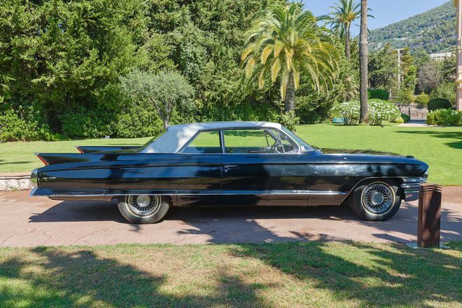 Cadillac Coupe DeVille 5�me g�n�ration  de 1961