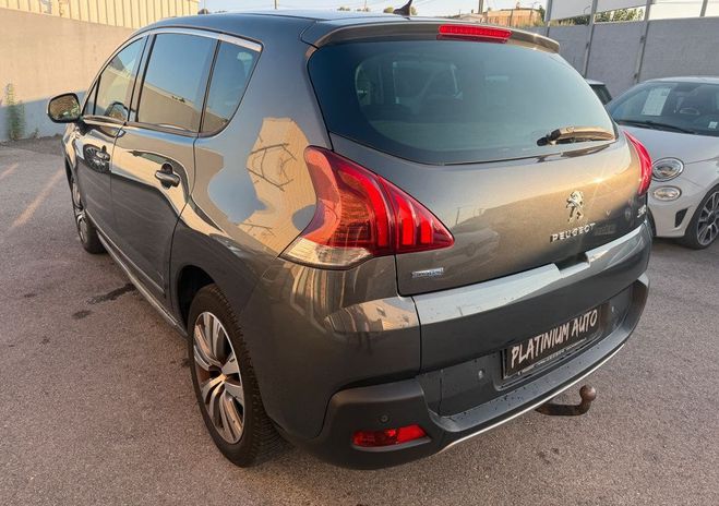 Peugeot 3008 (2) 1.6 BlueHDI 120 S&S Allure Gris de 2015