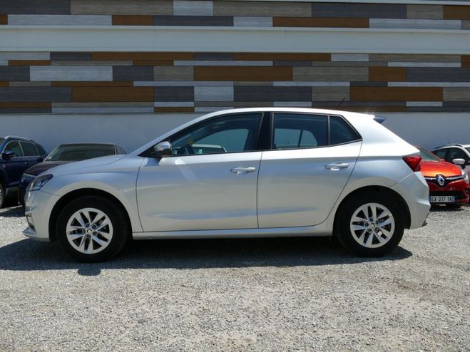 Skoda Fabia 1.0 TSI 95 Ch AMBITION BVM5 CARPLAY Gris de 2024