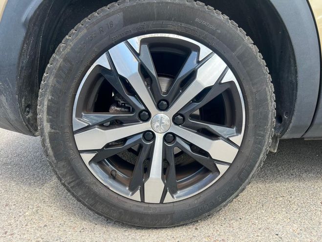 Peugeot 3008 II 1.2 ESSENCE 130 ACTIVE BUSINESS TRES  Or de 2017