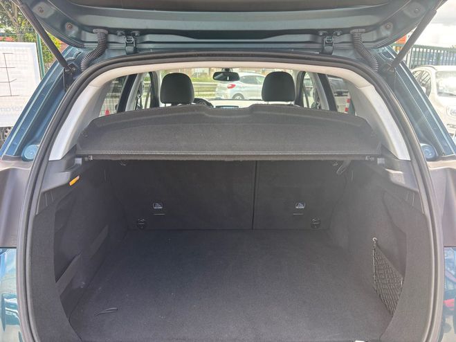 Peugeot 2008 1.2 L 130 S&S URBAN CROSS CT OK Vert fonc� de 2015