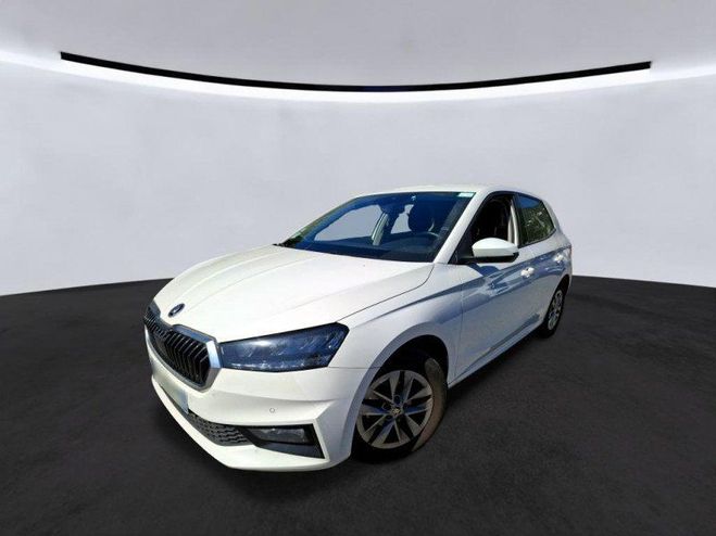Skoda Fabia 1.0 TSI 95CH AMBITION *TVA RECUPERABLE* Blanc de 2023