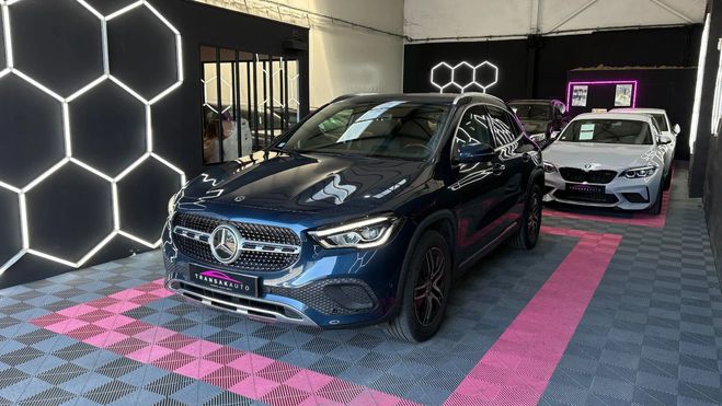 Mercedes Classe GLA 200 progressive line 163 cv 7g-dct camer Bleu de 2020