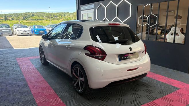 Peugeot 208 feline 120 cv 1.6 bluehdi toit panoramiq Blanc de 2015