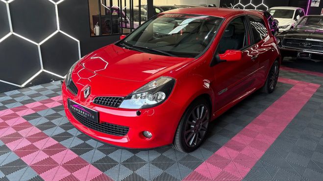 Renault Clio RS iii 2.0 16v 197 cv volant alcantara l Rouge de 2006