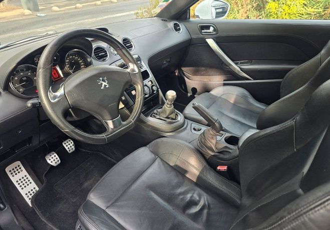 Peugeot RCZ 2.0l hdi 163ch Blanc de 2011