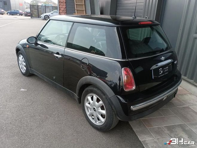 Mini One 1.6 90CV BVM5 MOTEUR A CHAINE TOIT PANOR Noir de 2002