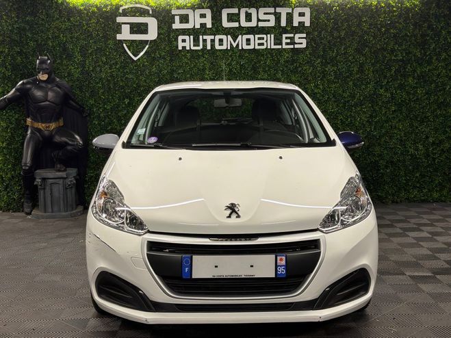 Peugeot 208 PHASE 2 LIKE 1.2 68 Cv 1ERE MAIN 15 300  Blanc de 2018