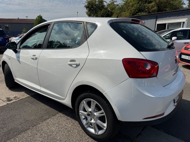 Seat Ibiza 1.2TDi 75CH FAP Style Copa 5p Blanc de 2011