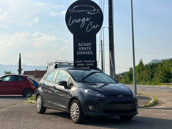  Voir d&eacute;tails -Ford Fiesta 1.25 82 Trend &agrave; Challes-les-Eaux (73)