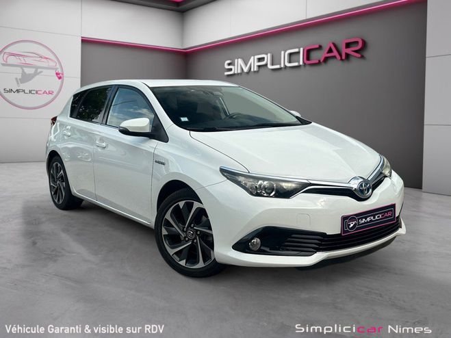 Toyota Auris 136H COLLECTION Blanc de 2017