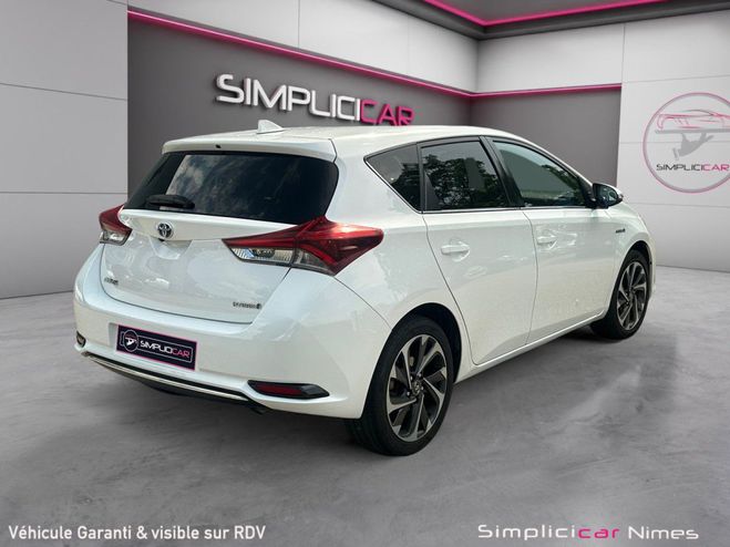 Toyota Auris 136H COLLECTION Blanc de 2017