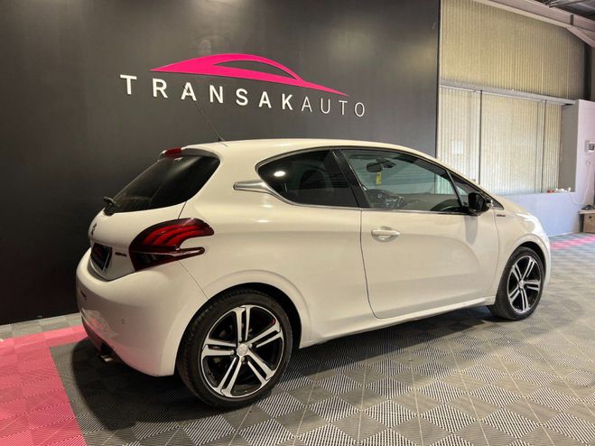 Peugeot 208 1.2 PureTech 110 ch BVM5 GT Line Blanc de 2015