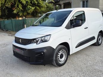  Voir d&eacute;tails -Peugeot Partner 1.5 BLUEHDI ASPHALT // TVA DEDUCTIBLE &agrave;  Les Clayes-sous-Bois (78)