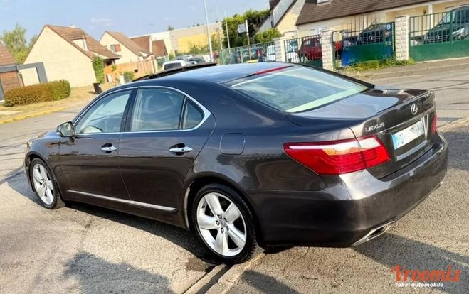 Lexus LS 460 4.6L 380 CV PACK PR�SIDENT A TBEG Gris de 2010