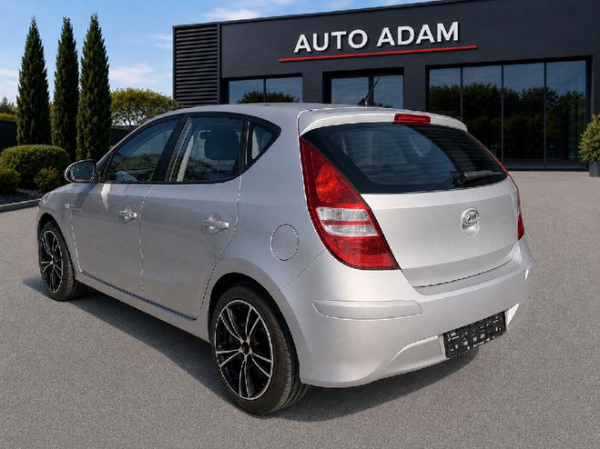 Hyundai I30 1.6 Comfort BVA  Gris clair de 2011