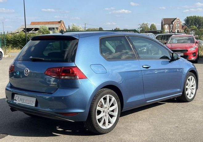 Volkswagen Golf VII 1.2 TSI 105 CH CARAT GPS CLIM BI-ZON Bleu de 2013