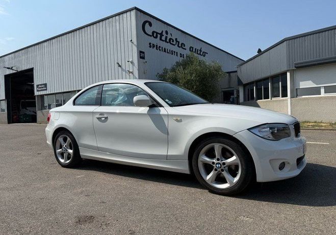 BMW Serie 1 coup� 170ch Blanc de 2011