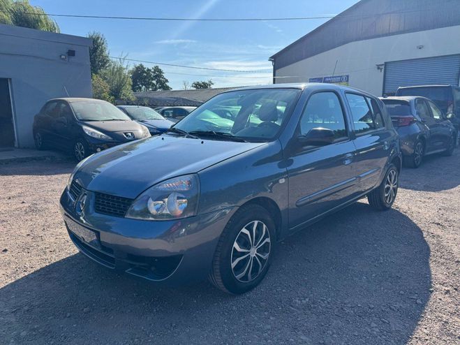 Renault Clio II Campus Dynamique Bleu de 2008