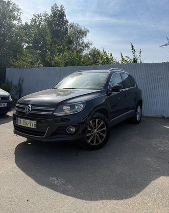  Voir d&eacute;tails -Volkswagen Tiguan tdi 110 carat cuir toit pano jante &agrave; Paris (75)