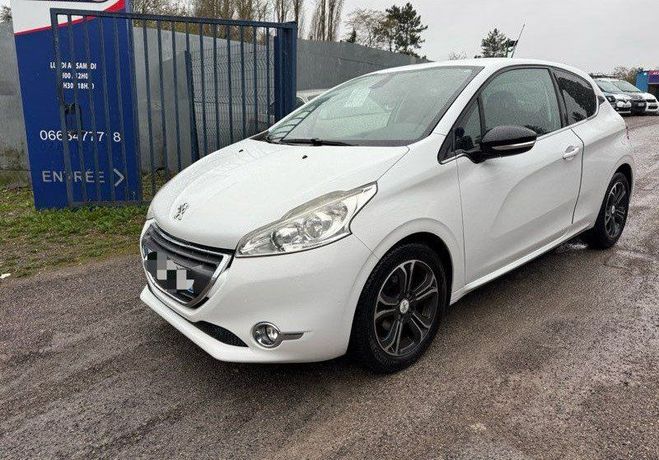 Peugeot 208 Magnifique en 1,4 hdi 70 cv gps Bluetoot Blanc de 2012