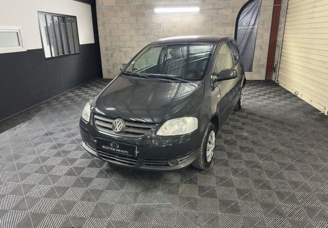Volkswagen Fox 1.4 TDI 70CH TREND PACK CONFORT SOUND GA Gris de 2007