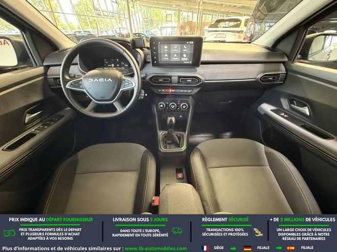 Dacia Jogger Hybrid 140 7 places Vert de 2025