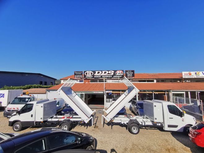 Iveco Daily 35C18H 3750 3.0 180ch Benne + Coffre JPM Blanc de 2023