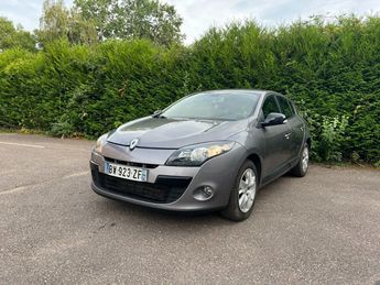  Voir d&eacute;tails -Renault Megane III BERLINE 1.5 dCi 90cv FAP eco2 Expres &agrave;  La Vaupali�re (76)
