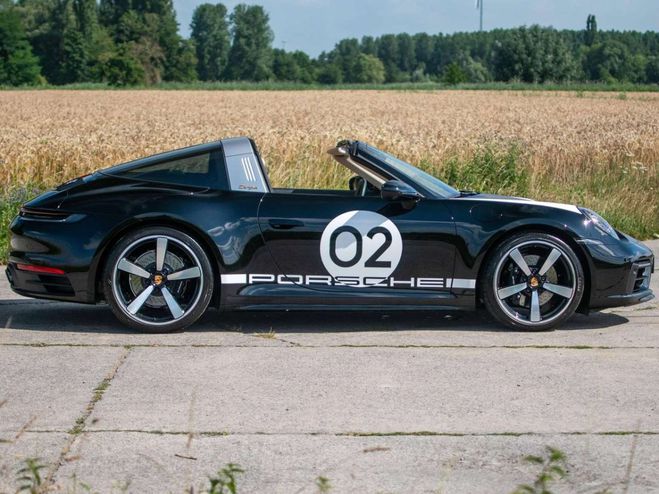 Porsche 911 992 Targa 4S Heritage Design Edition | n Noir de 2021