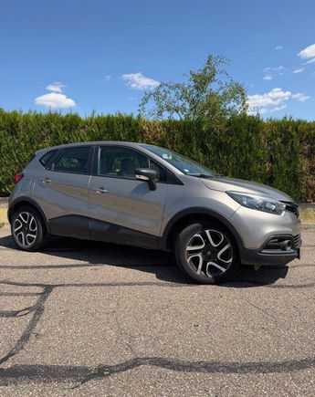  Voir d&eacute;tails -Renault Grand Scenic CAPTUR 0.9 TCE 90 Hatchback &agrave; Peltre (57)