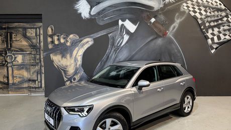 Audi Q3 35 TFSI 150 S TRONIC DESIGN LUXE 1ere Ma 2020 d'occasion a Ingr� (45)