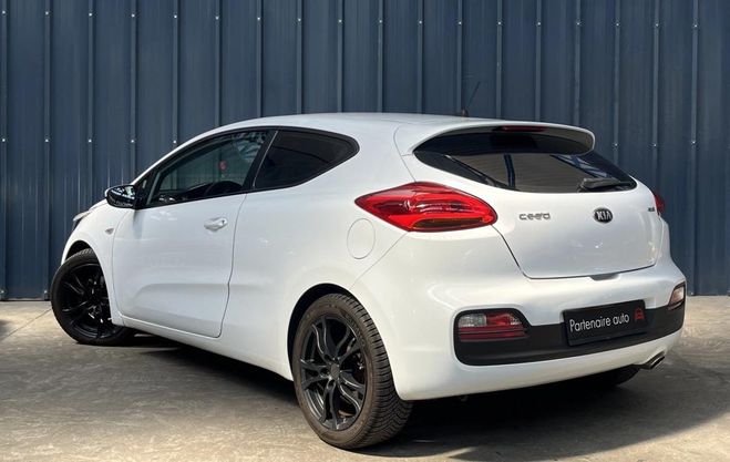 Kia ProCeed 1.6 CRDI 110 CONCEPT - Garantie 1 An - C Blanc de 2013